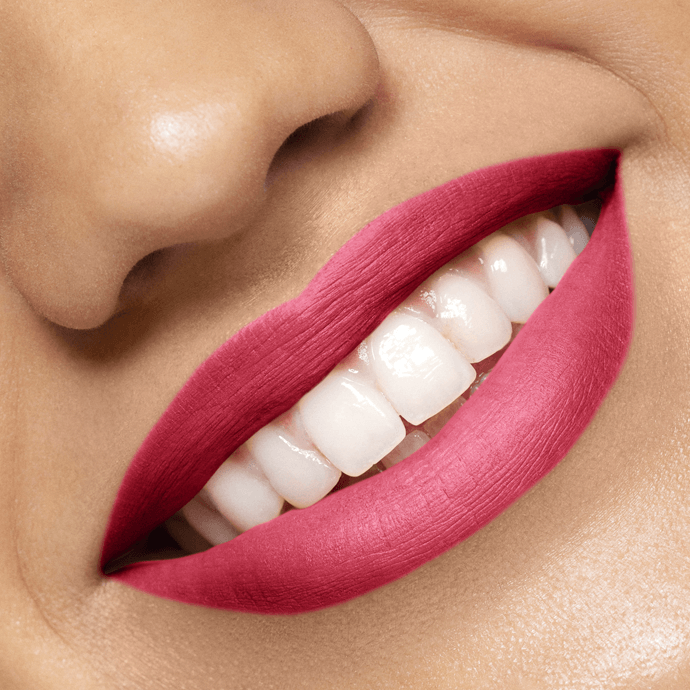 Artistry Go Vibrant™ Matte Lipstick - Firecracker Red 205 3 Artistry Go Vibrant™ Matte Lipstick - Firecracker Red 205 - Image 3