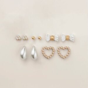 Shop 5 Heartlink Earring Pack